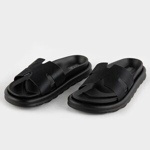 MIA Bertini Womens Black Slide Sandals/NWT/8